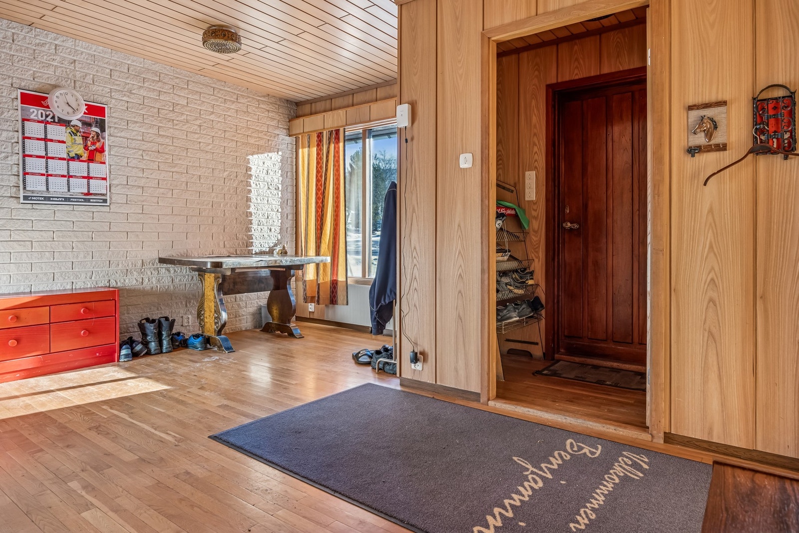 Entre/ gang. Galleribilde