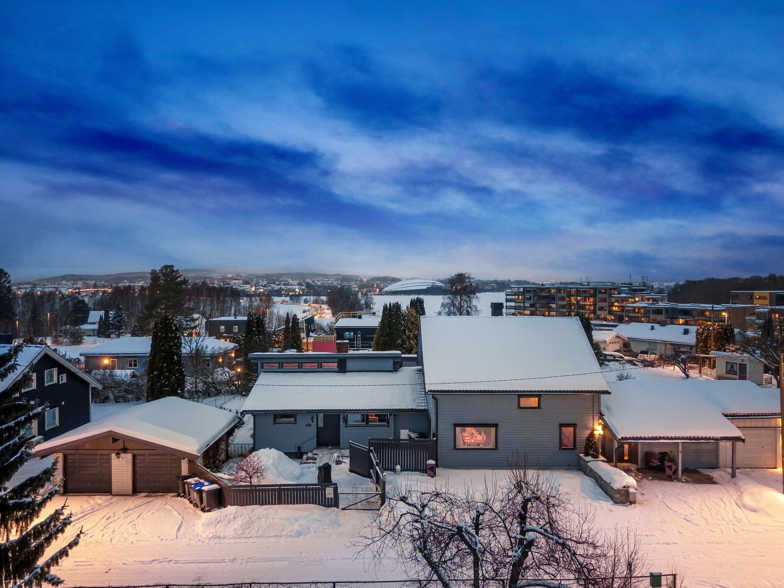Velkommen til Svartåkervegen 5A, presentert av Inger Helene Simensen.
Foto: Pil Branding (Kim Rognmo). Galleribilde