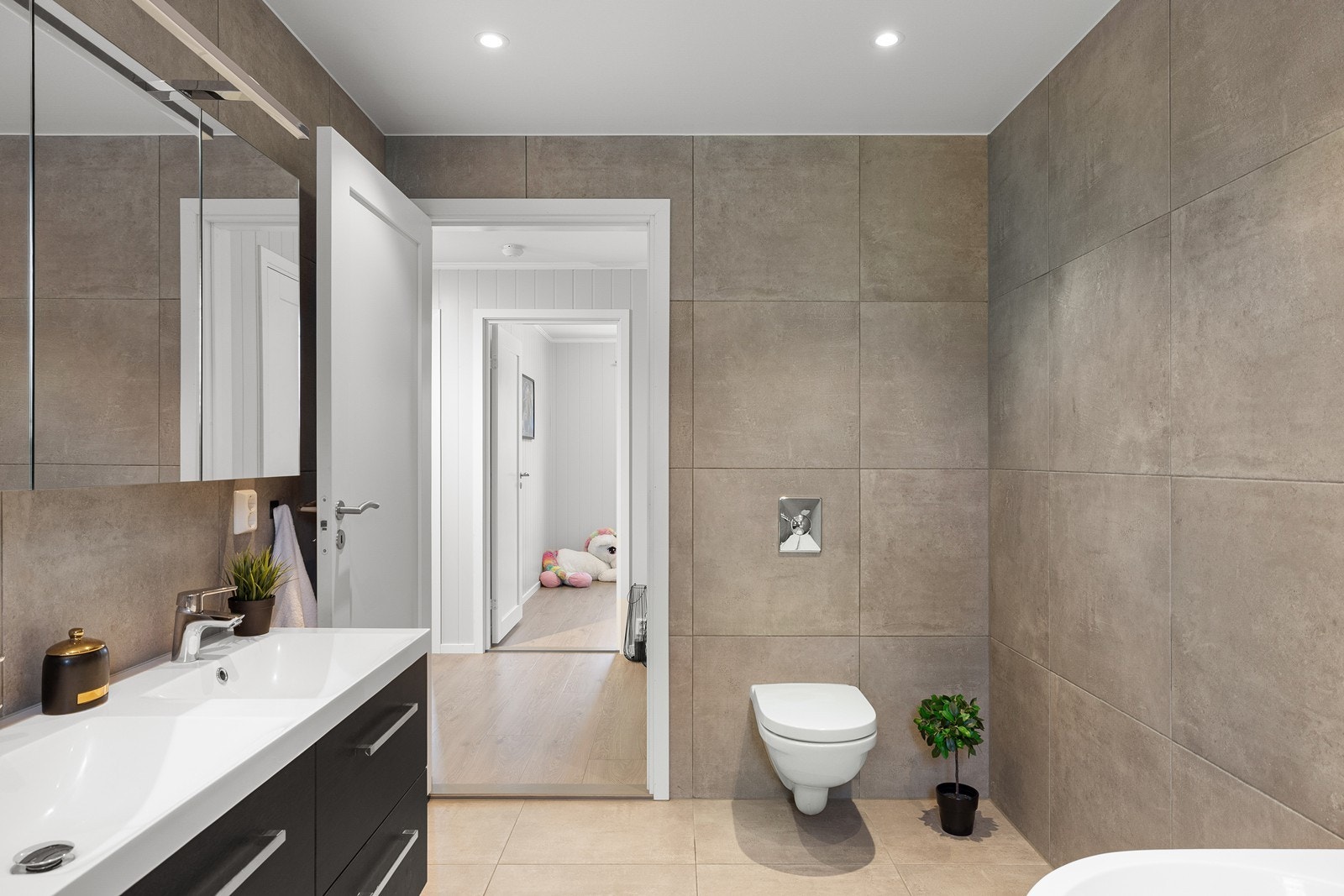 Også dette badet har balansert ventilasjon. Galleribilde