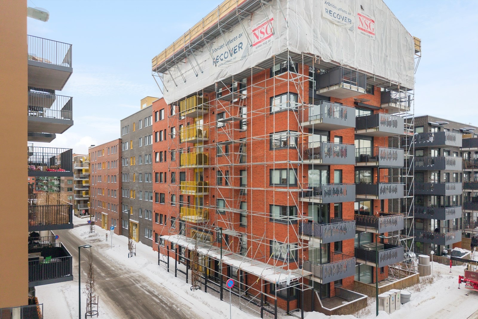 Det er kort avstand til servicetilbud, kollektivtransport og daglige nødvendigheter. Galleribilde