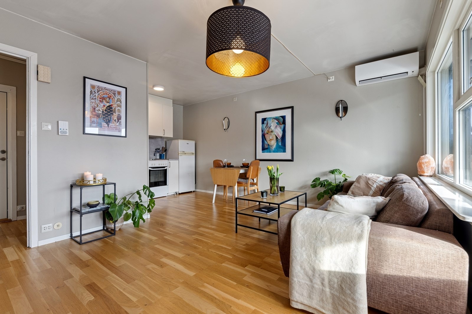 I forbindelse med innglassing av terrassen i 2025 ble det også montert varmepumpe Galleribilde