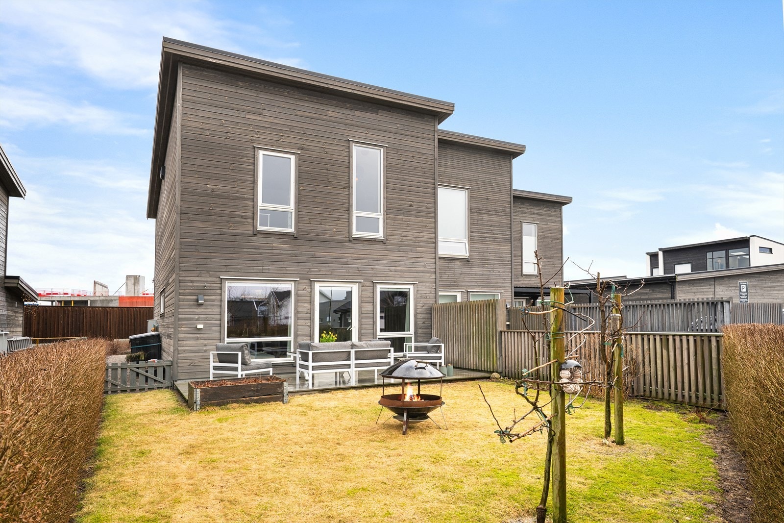 Monica Mørk Aase i EiendomsMegler1 Jærmegleren presenterer Kvileitet 46 på Nærbø.
Foto: Asle Haukland. Galleribilde