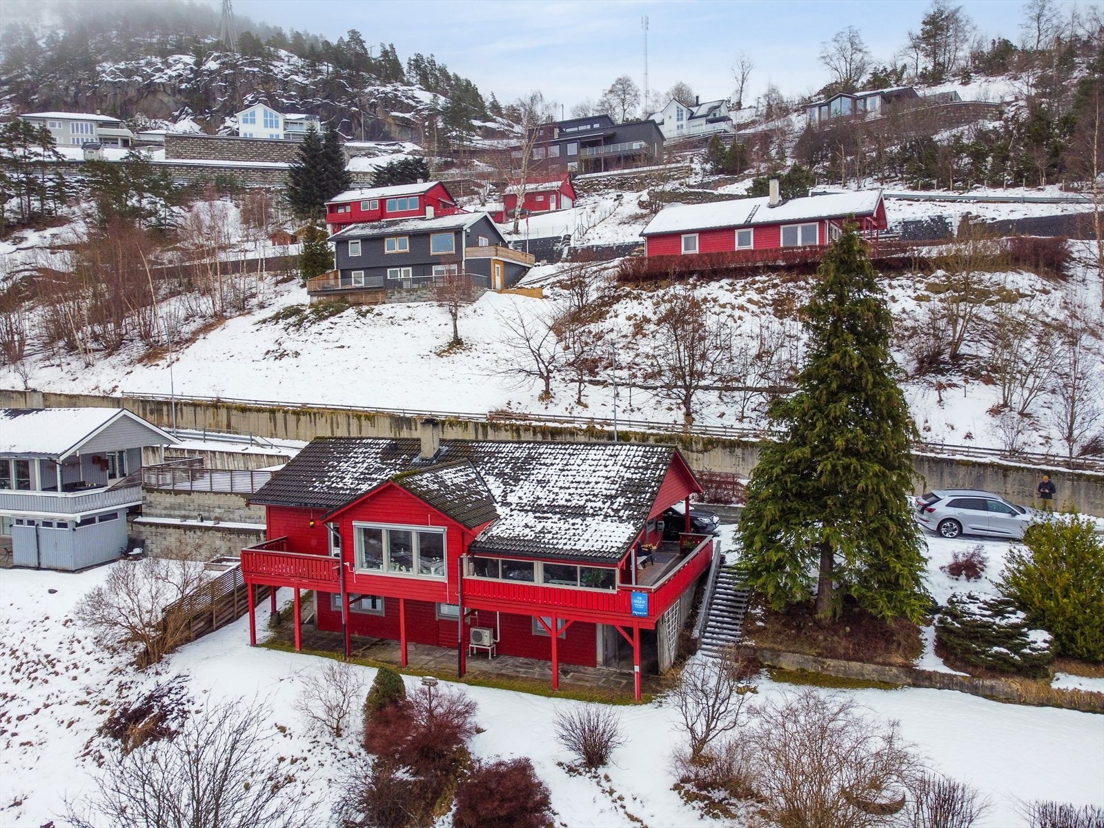 Velkommen til Sjobakkane 8, presentert av Proaktiv Eiendomsmegling. Foto: Sverre Hjørnevik, Sjut AS. Galleribilde
