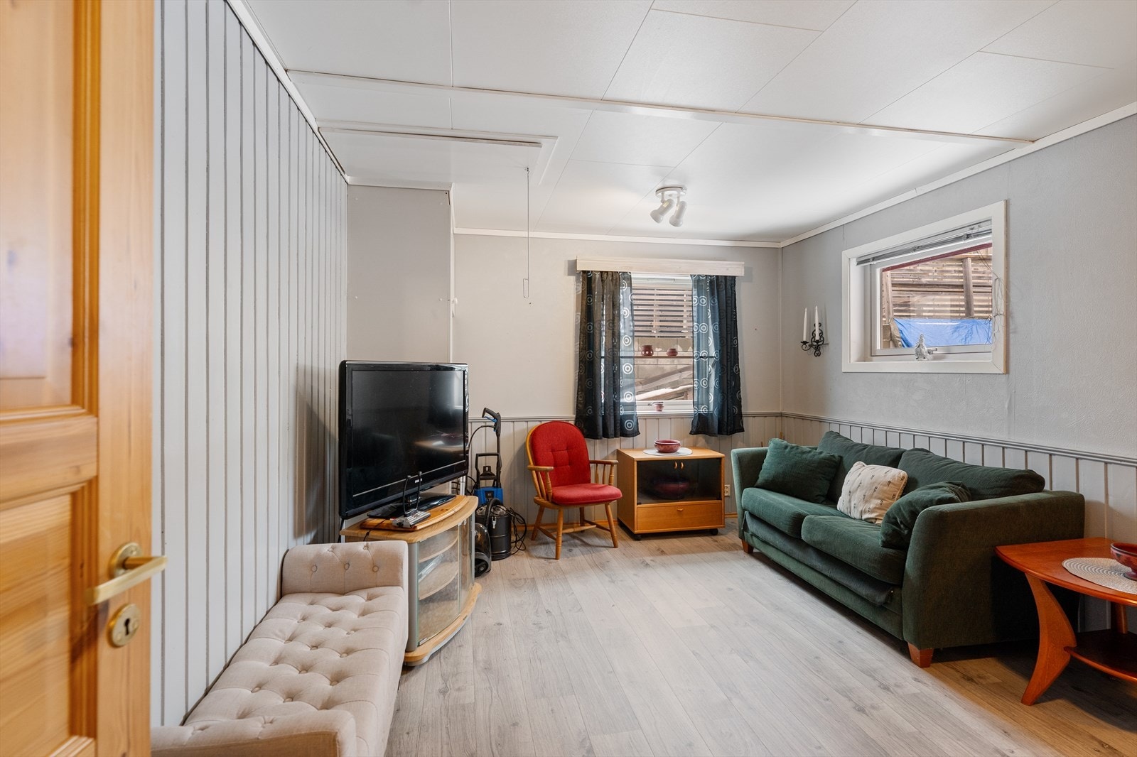 Soverom brukt som tv-stue. Galleribilde