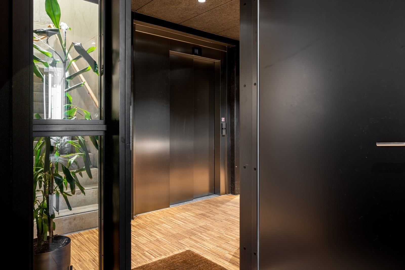 Det er heis i bygget Galleribilde