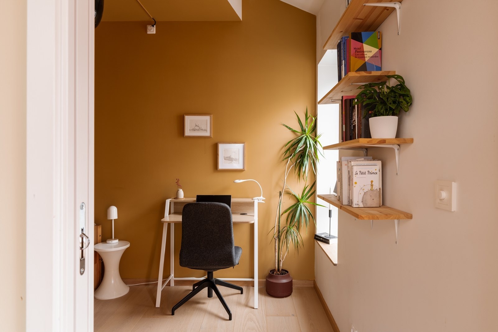 Soverom 2 - et fleksibelt rom som enkelt kan tilpasses etter behov Galleribilde