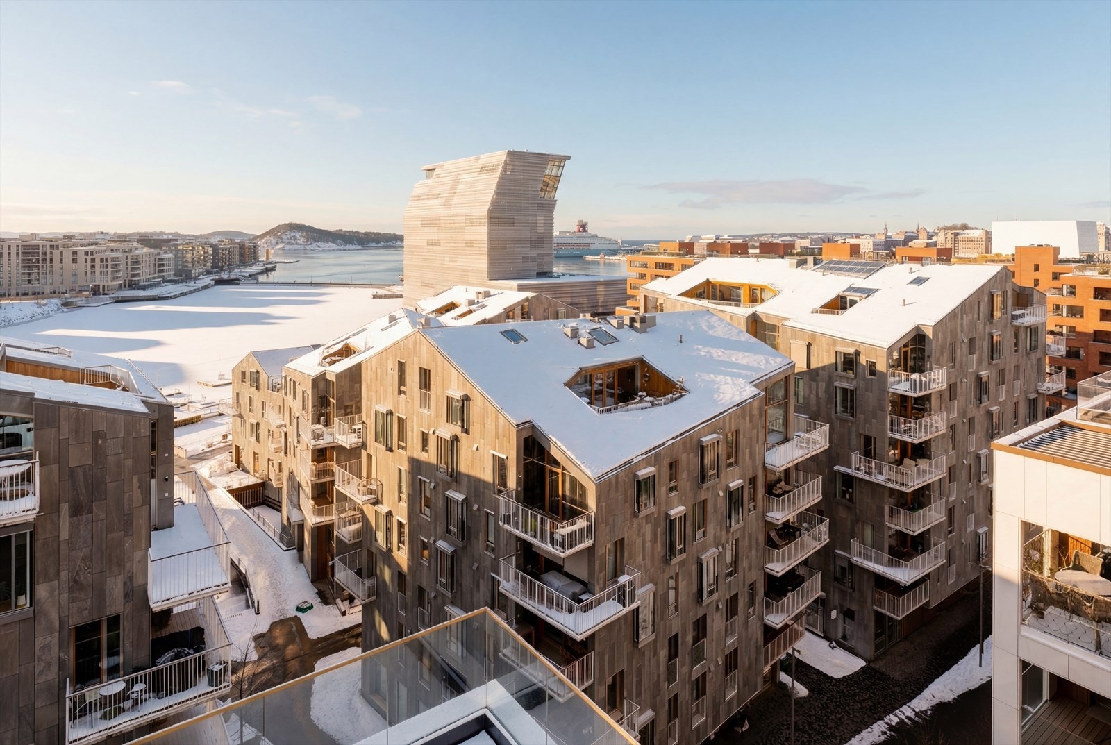 Sameiet disponerer kajakker som kan benyttes av beboerne Galleribilde