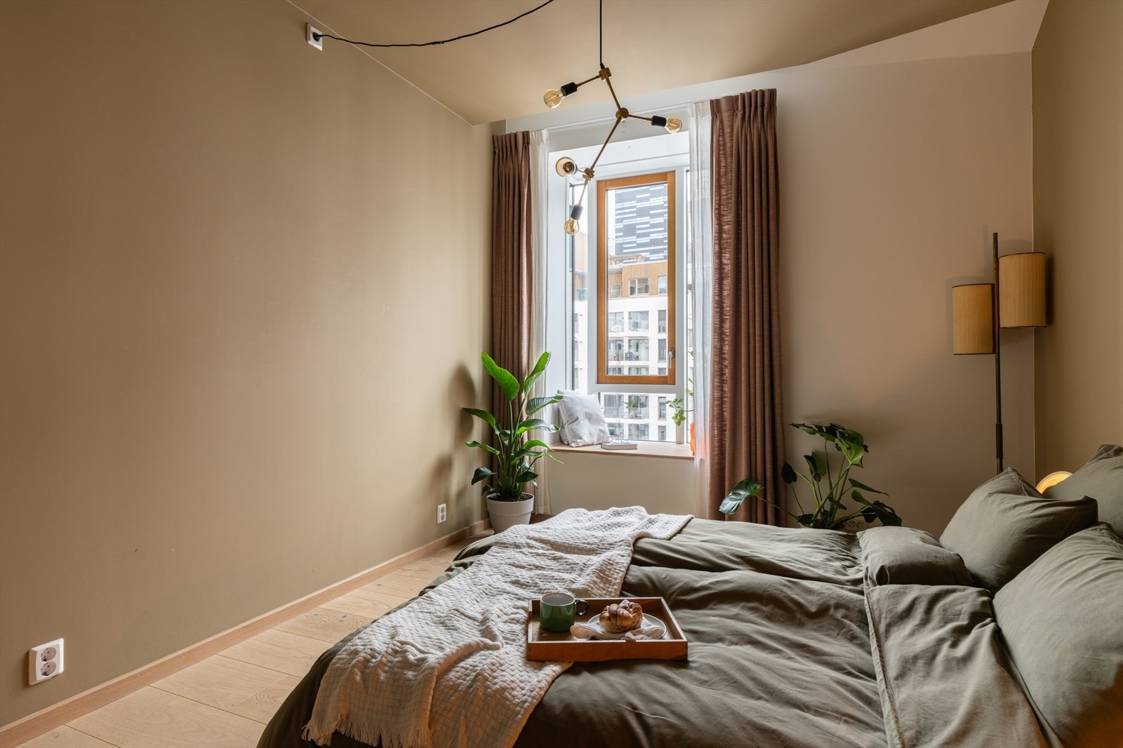 Leiligheten har kostnadseffektiv fjernvarme til oppvarming og varmtvann Galleribilde