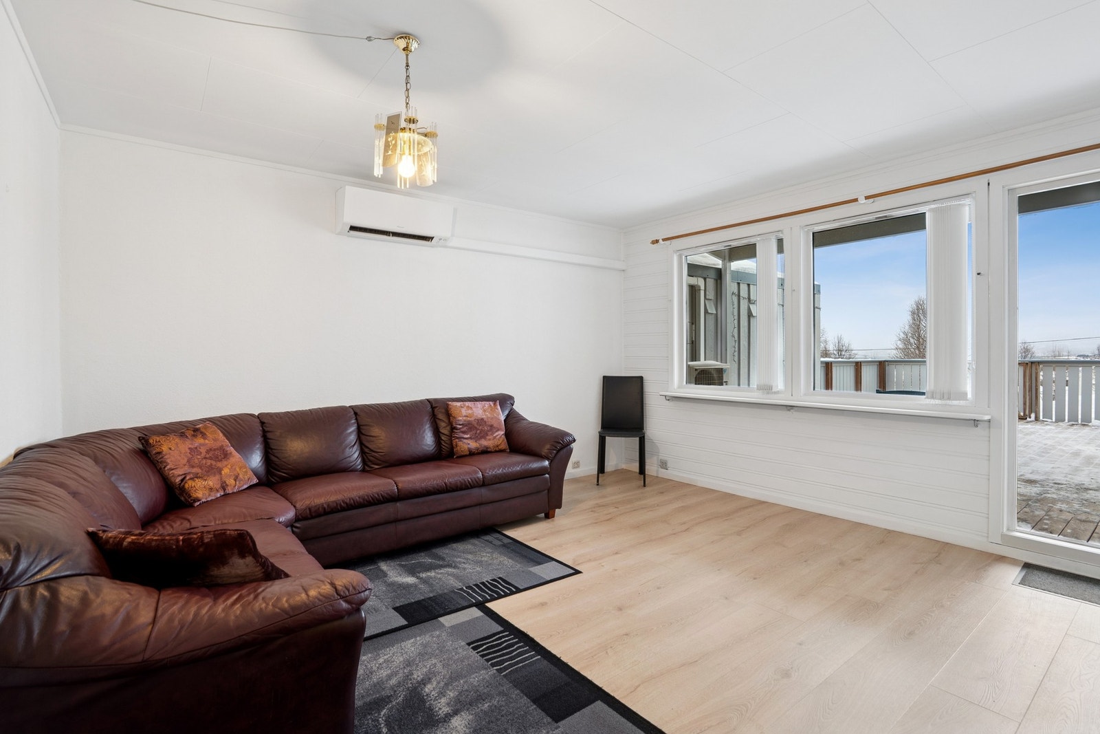 Stue med utgang til balkong Galleribilde