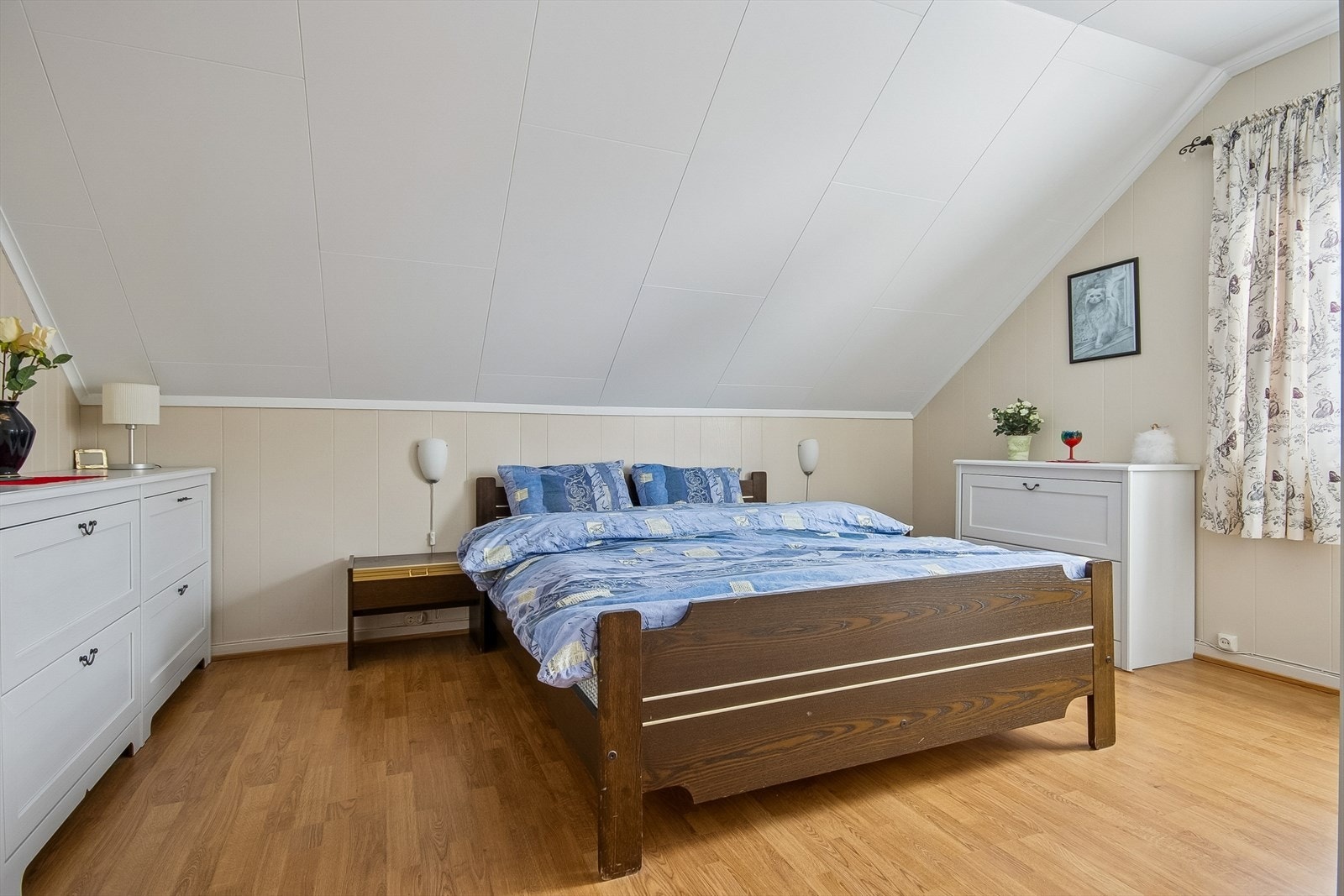 Soverom 1 av 3 Galleribilde