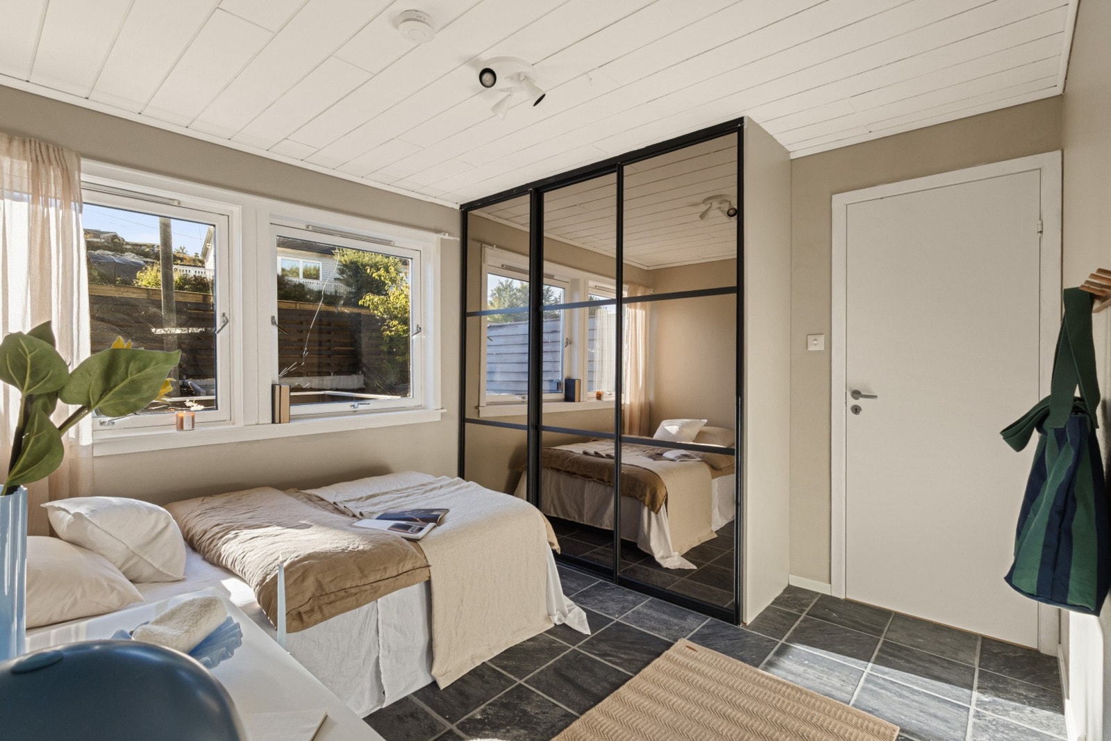 - Rommet måler 10,3 kvm - Galleribilde