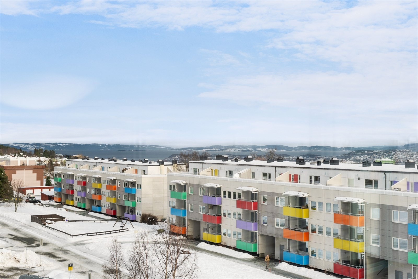 Området er kjent for sine flotte uteområder og gode turmuligheter, og gir gode forutsetninger for en aktiv og sosial hverdag. Galleribilde