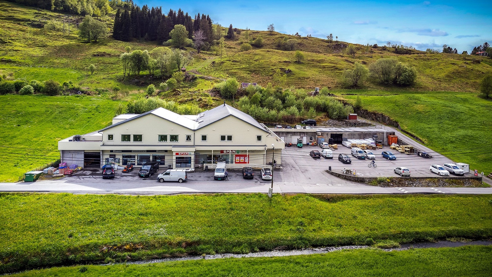 Velkommen til visning i Lurevegen 90. Galleribilde