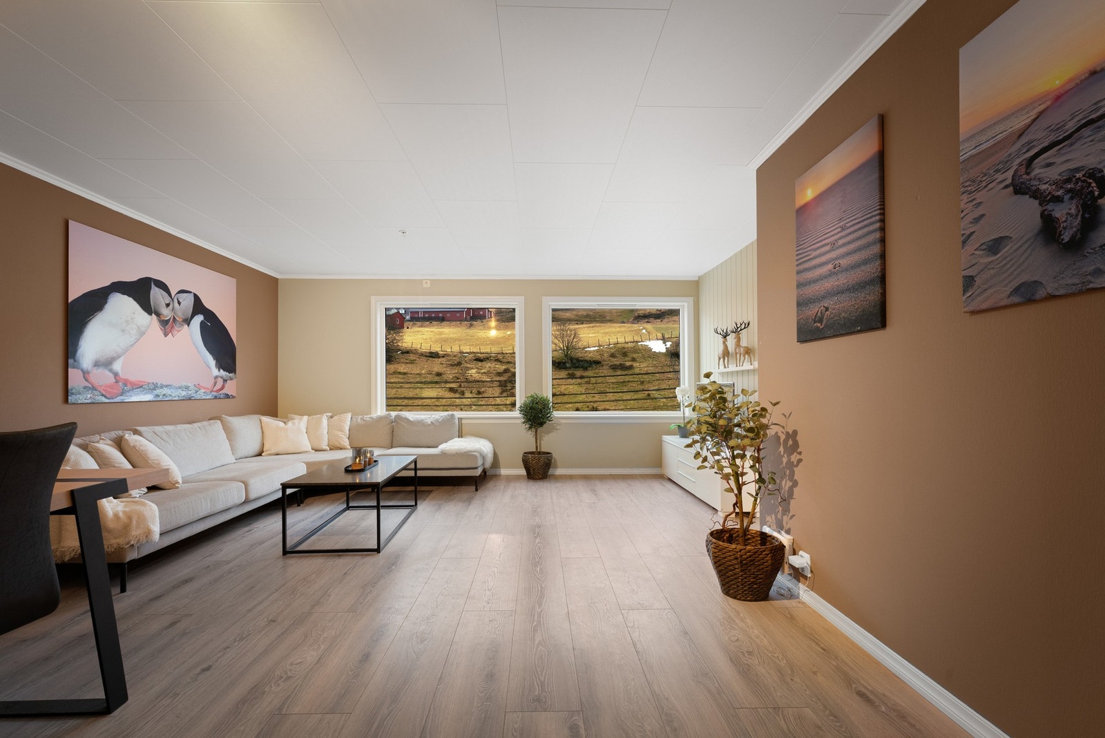 Leiligheten holder gjennomgående normal god standard. Galleribilde