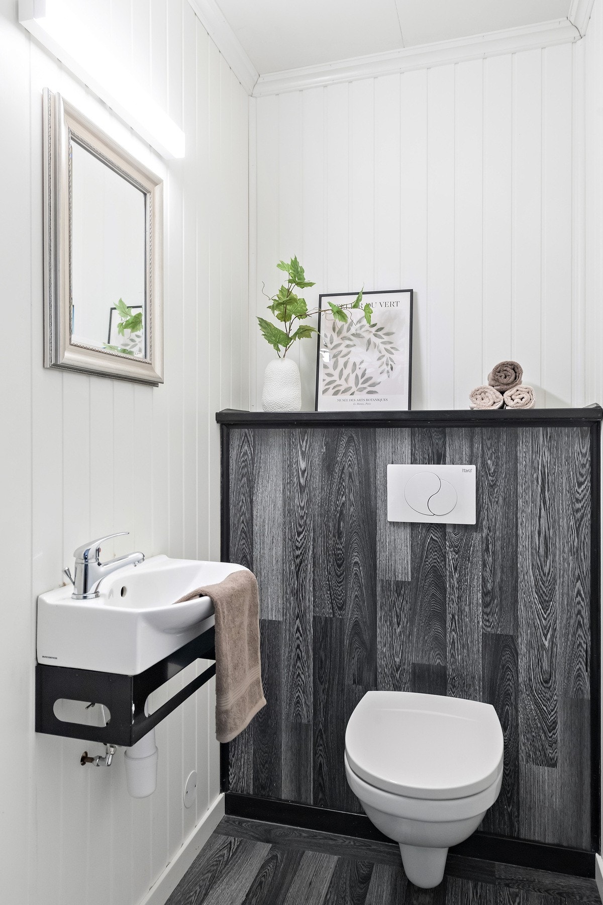 Gjestetoalett. Galleribilde