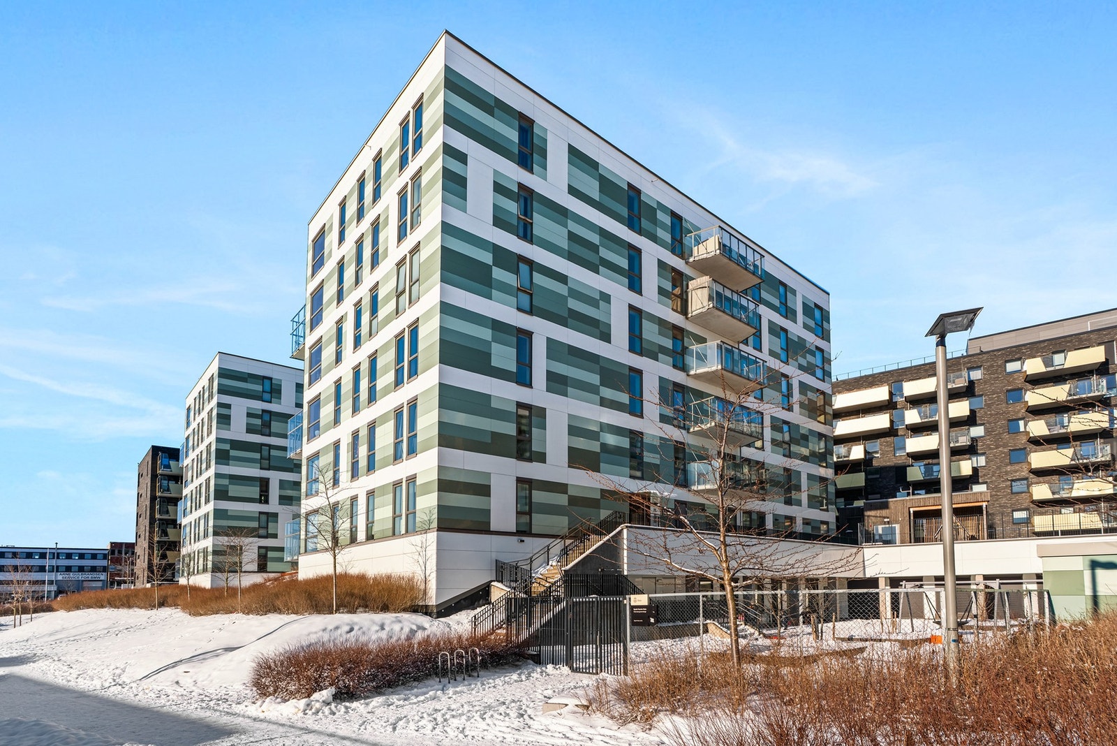 Blokken er fra 2019 og ligger attraktivt til på Ensjø. Galleribilde