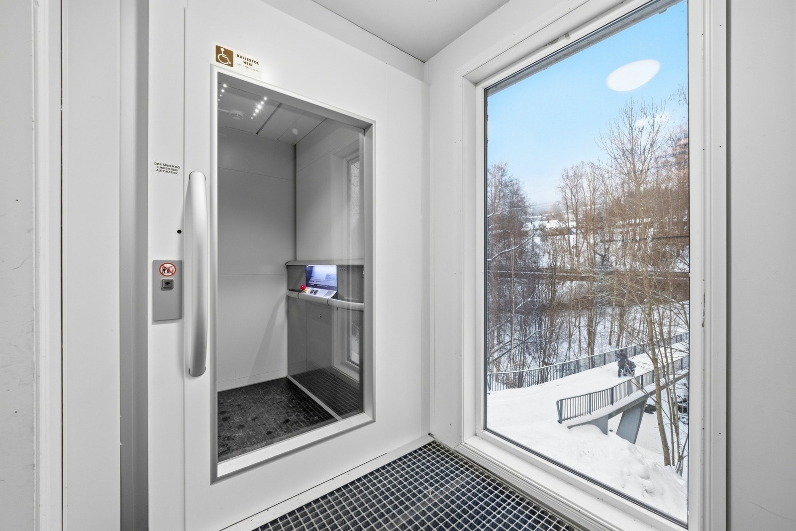 Heis i bygget Galleribilde