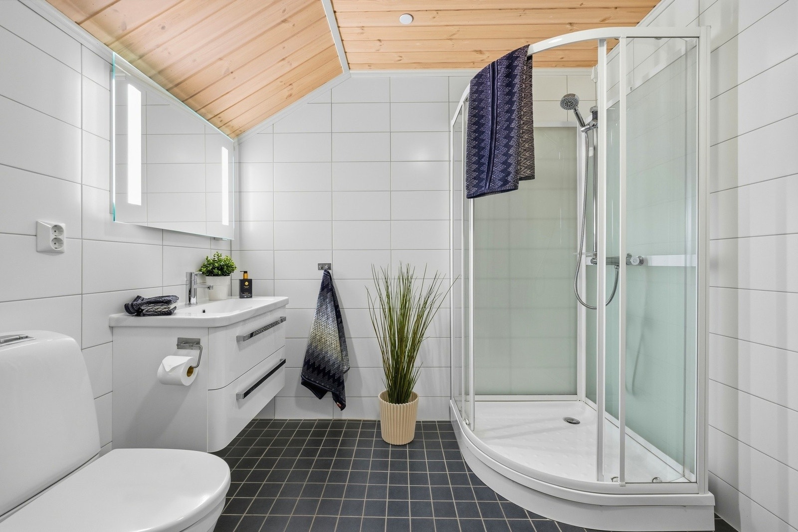 Bad med varmekabler Galleribilde