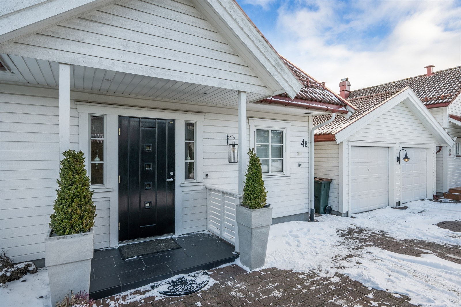 Fasade/inngangsparti Galleribilde