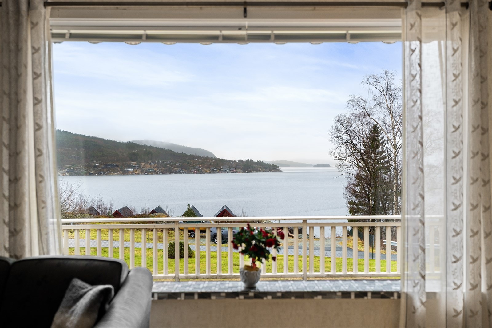 Utsikt fra stuevindu Galleribilde