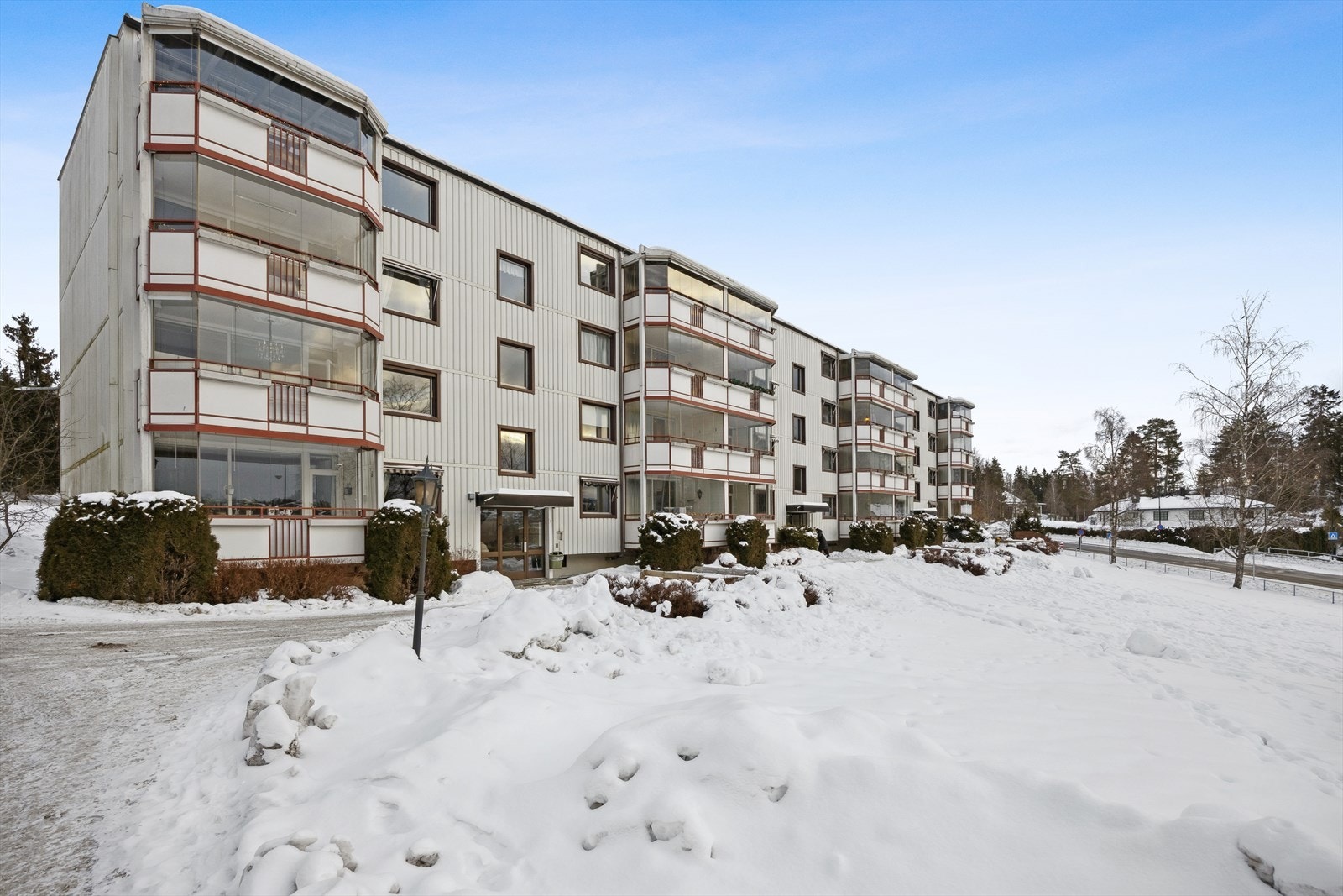 DNB Eiendom v/Thushi Joshua har gleden av å presentere Skårerlia 4! Galleribilde