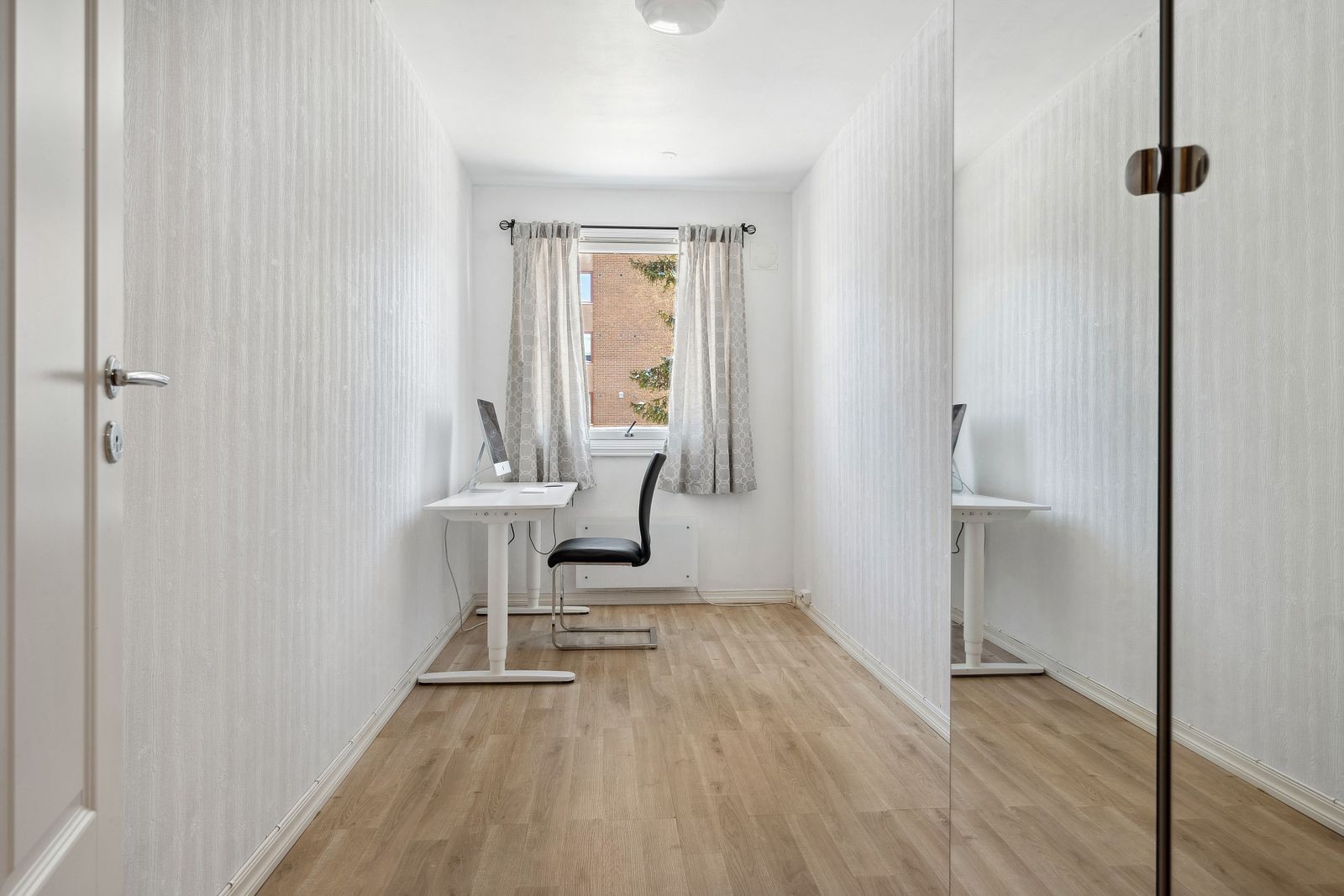 Rommenes utforming gjør dem enkle å innrede etter egne ønsker og behov, enten det er som soverom, gjesterom eller hjemmekontor. Galleribilde