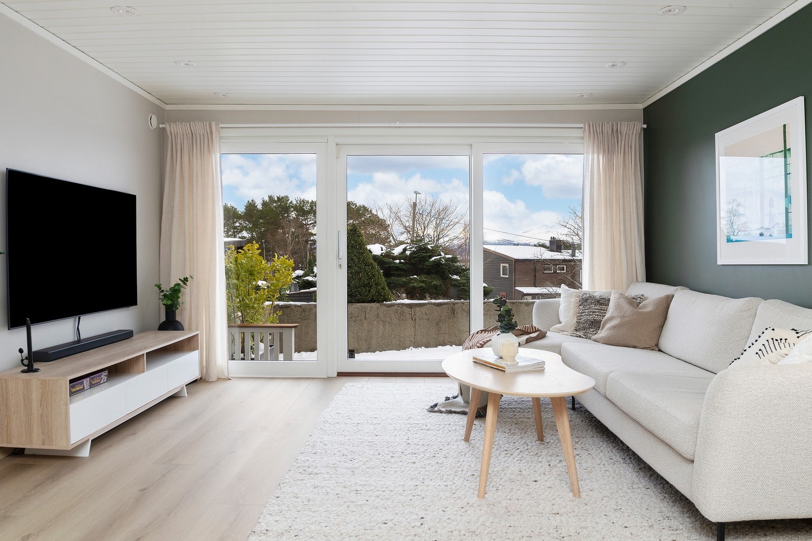 Stuen har downlights i himlingen Galleribilde