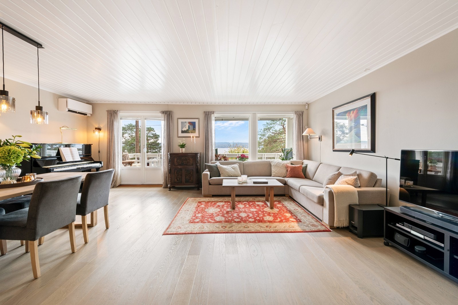 Lys og hyggelig stue Galleribilde