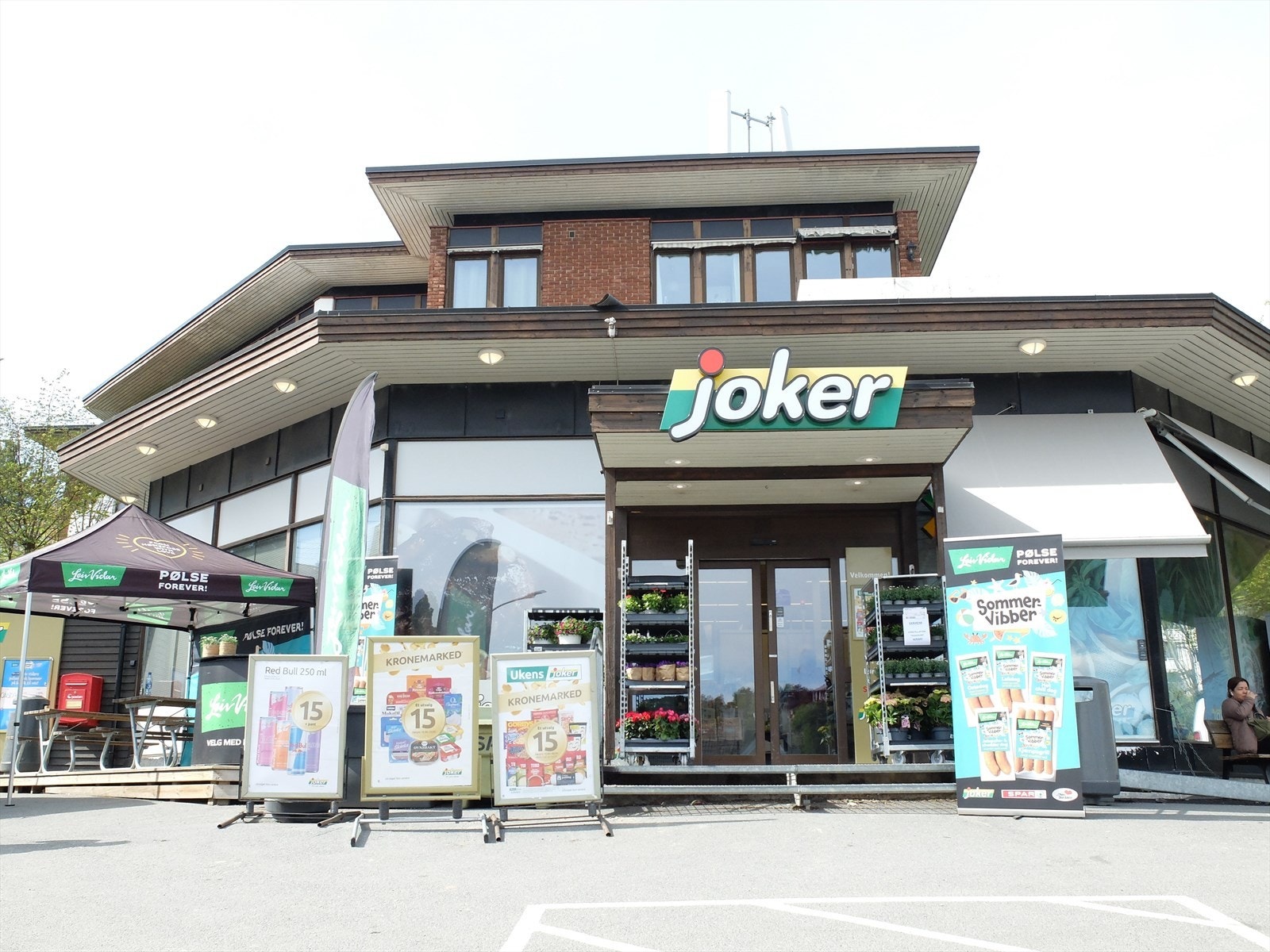 Nærbutikken Joker ligger ikke langt unna Galleribilde