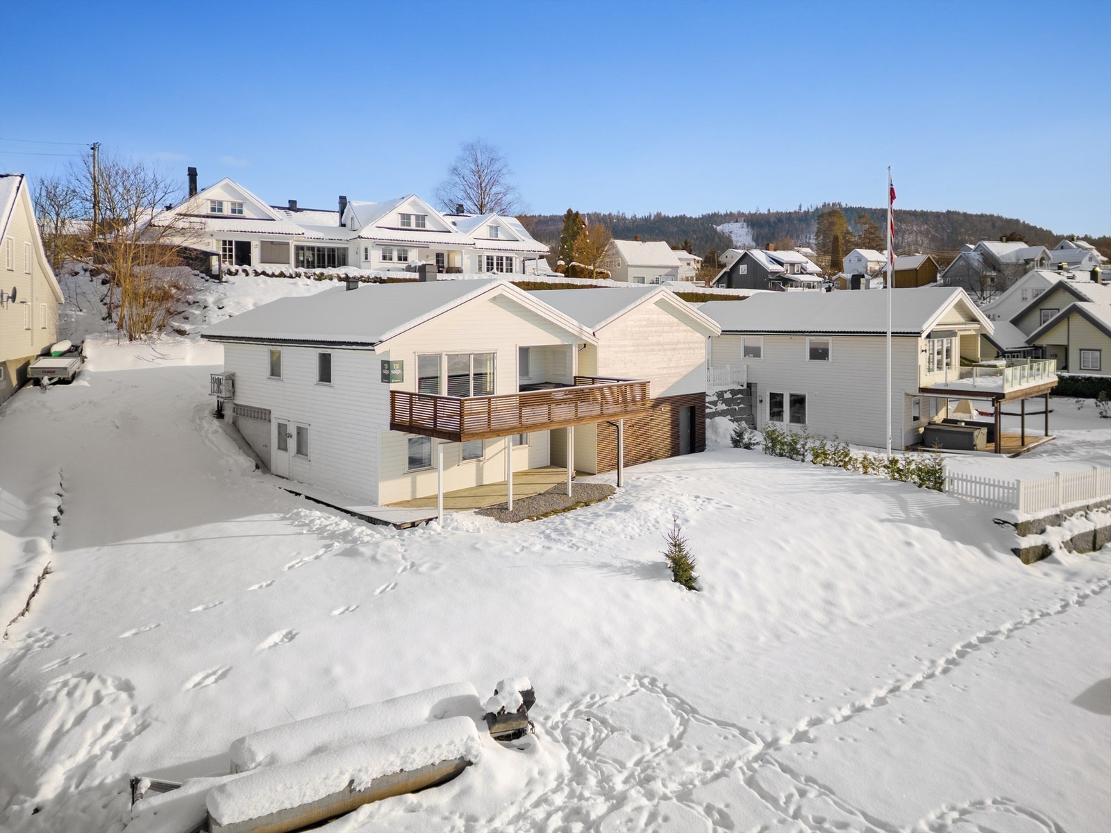 Velkommen til Elvebakken 12 ! Foto: Ole Thorgeir Solheim Thoresen Galleribilde