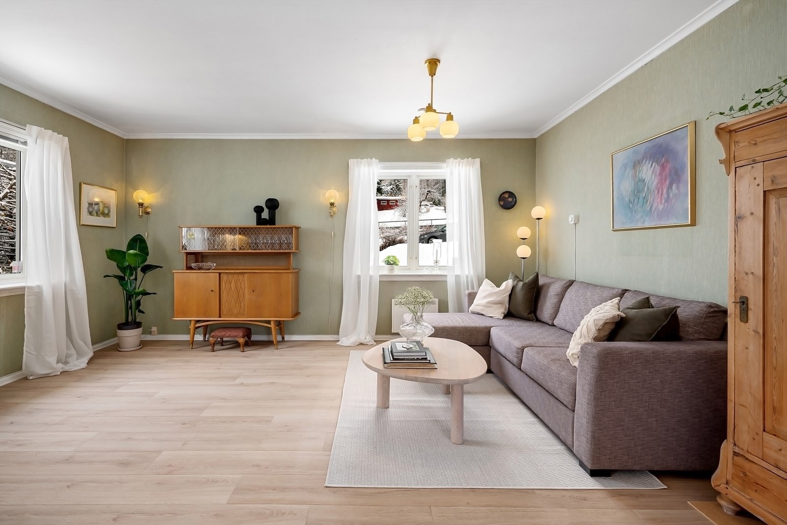 Stue med lys fra 3 sider Galleribilde