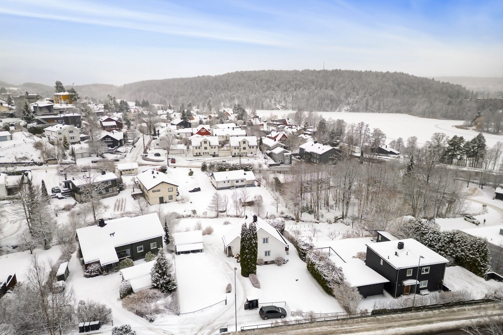 Boligen ligger i et etablert eneboligfelt Galleribilde