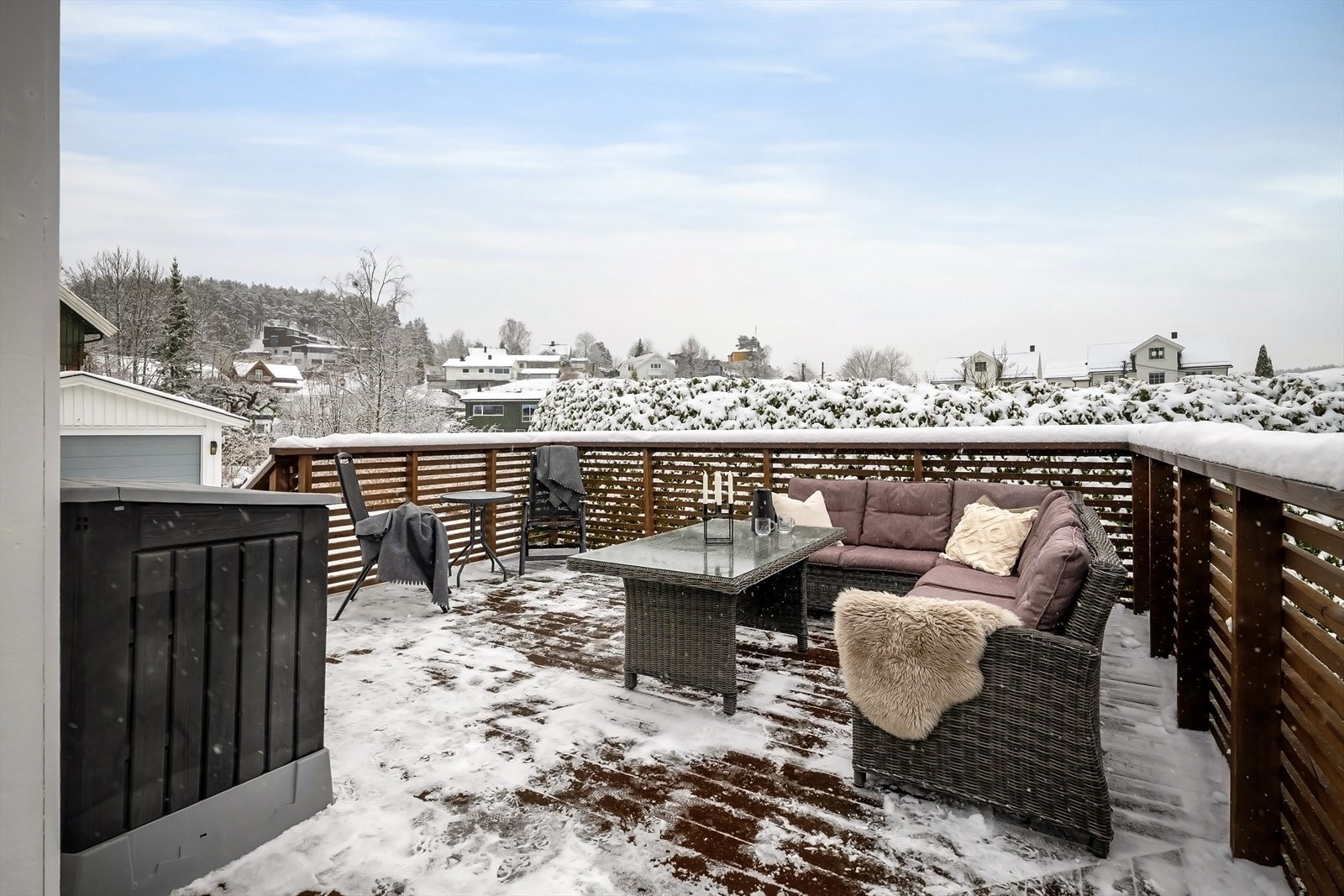 Terrasse med utgang til hage Galleribilde