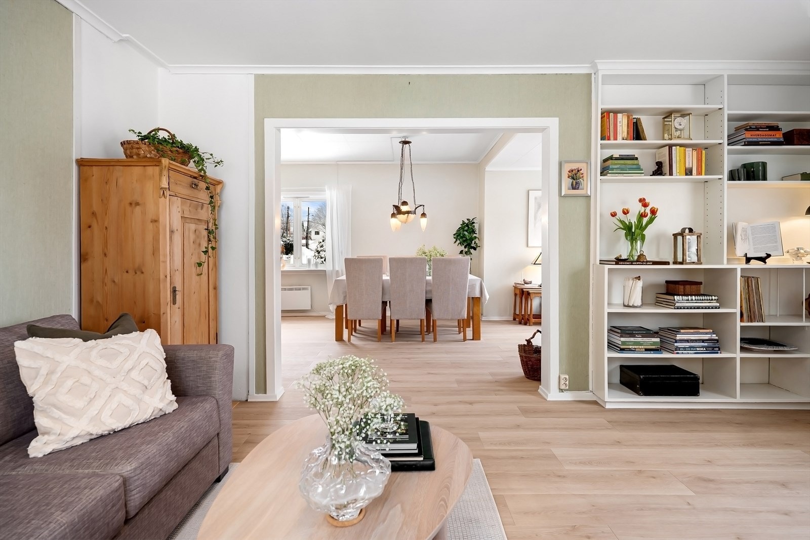 2 stuer på rad Galleribilde