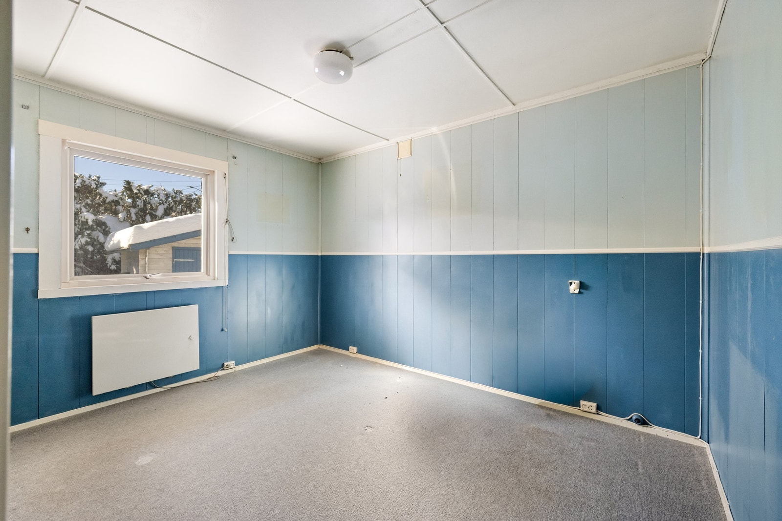 Ett av tre soverom i første etasje Galleribilde