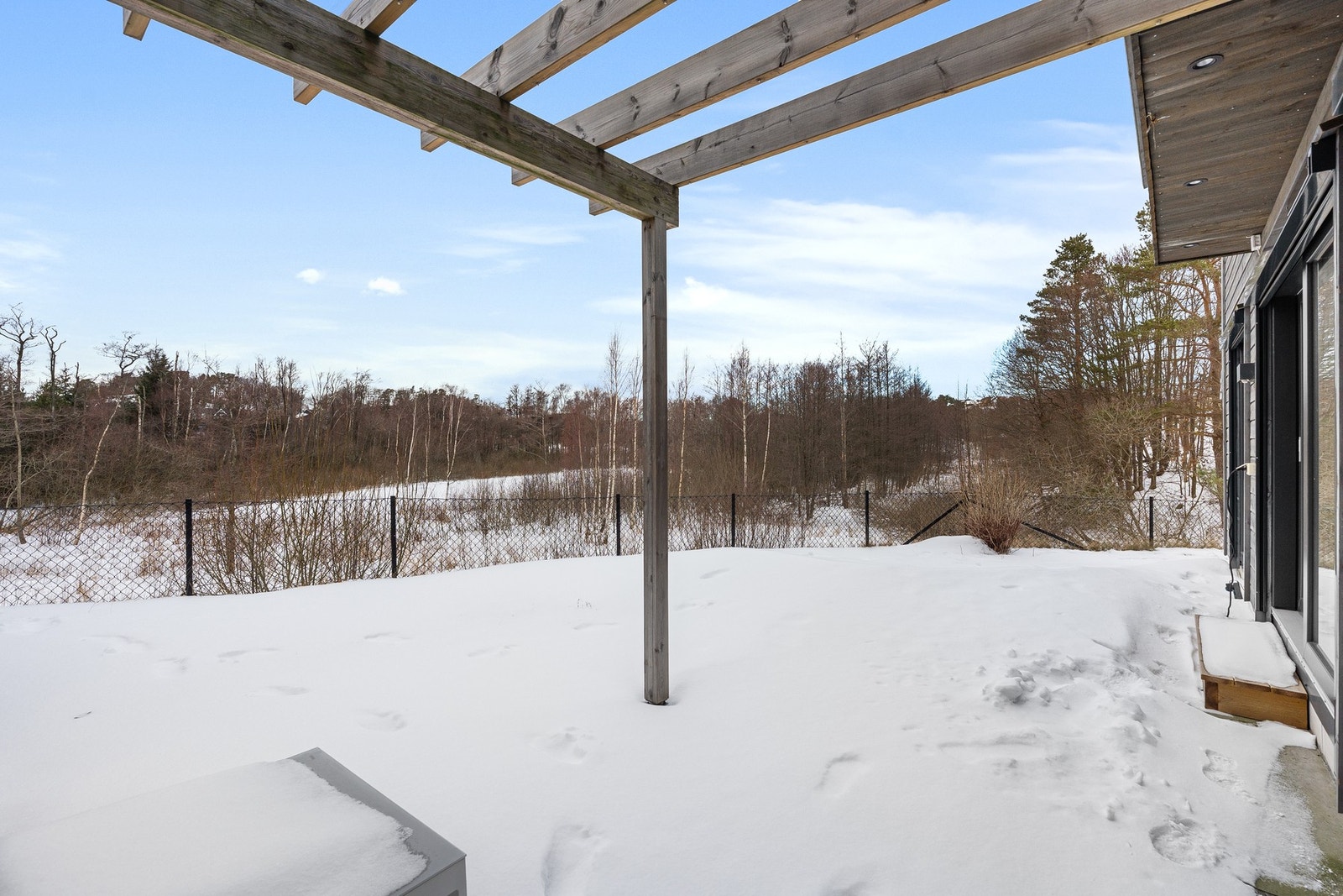 - Koselig hage som er enkel å vedlikehold | Ypperlig for både for barn og firebeinte - Galleribilde