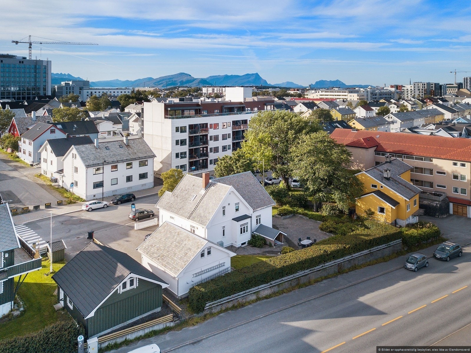 Her bor du svært sentralt med nærhet til "alt" av fasiliteter og tjenester - I Bodø Sentrum finner du et bredt og mangfoldig tilbud av både handel, kultur, velvære og opplevelse Galleribilde