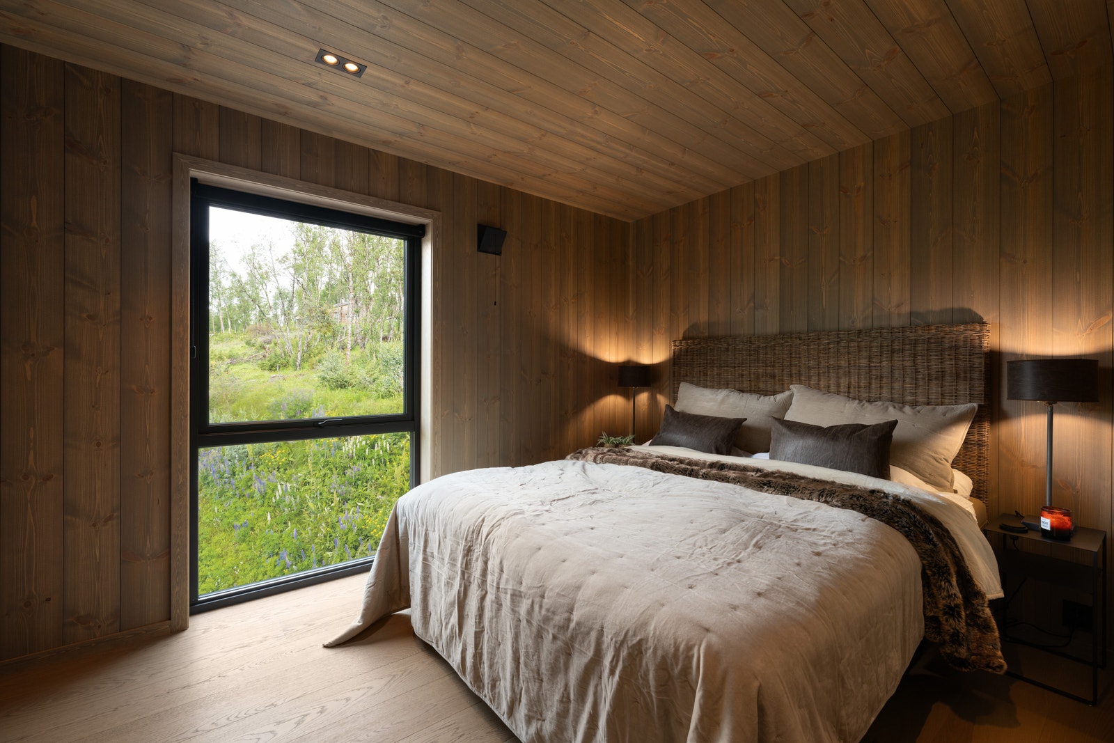 Illustrasjonsfoto fra ferdig oppført Sjemmedalhytte. Galleribilde