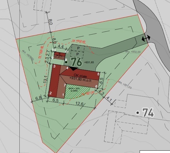 Situasjonsplan som viser hvordan hytte, bod og parkering er optimalt plassert på tomten. Galleribilde