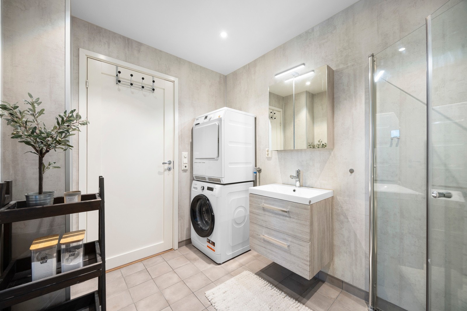 Badet fungerer også som vaskerom Galleribilde