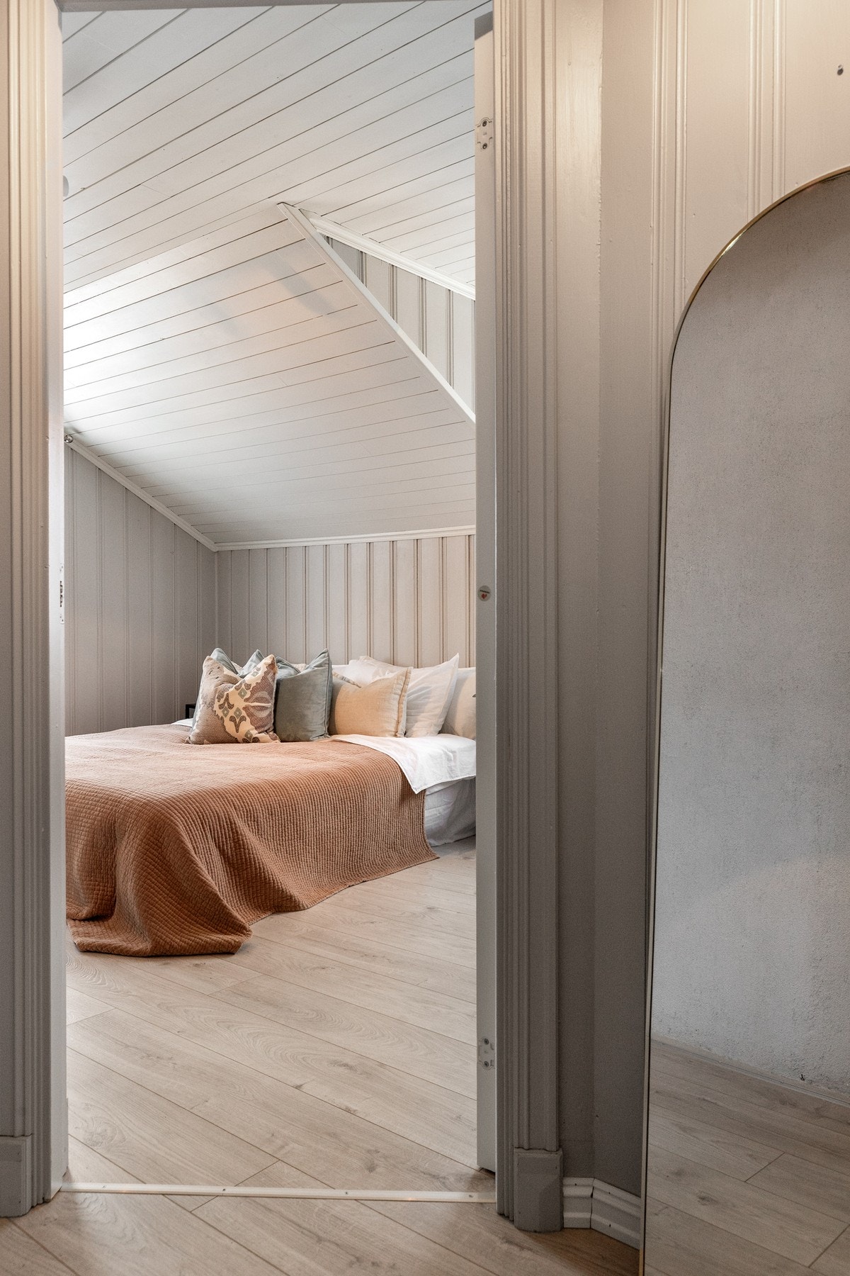 I boligens 2.etasje finner man 3 gode soverom Galleribilde