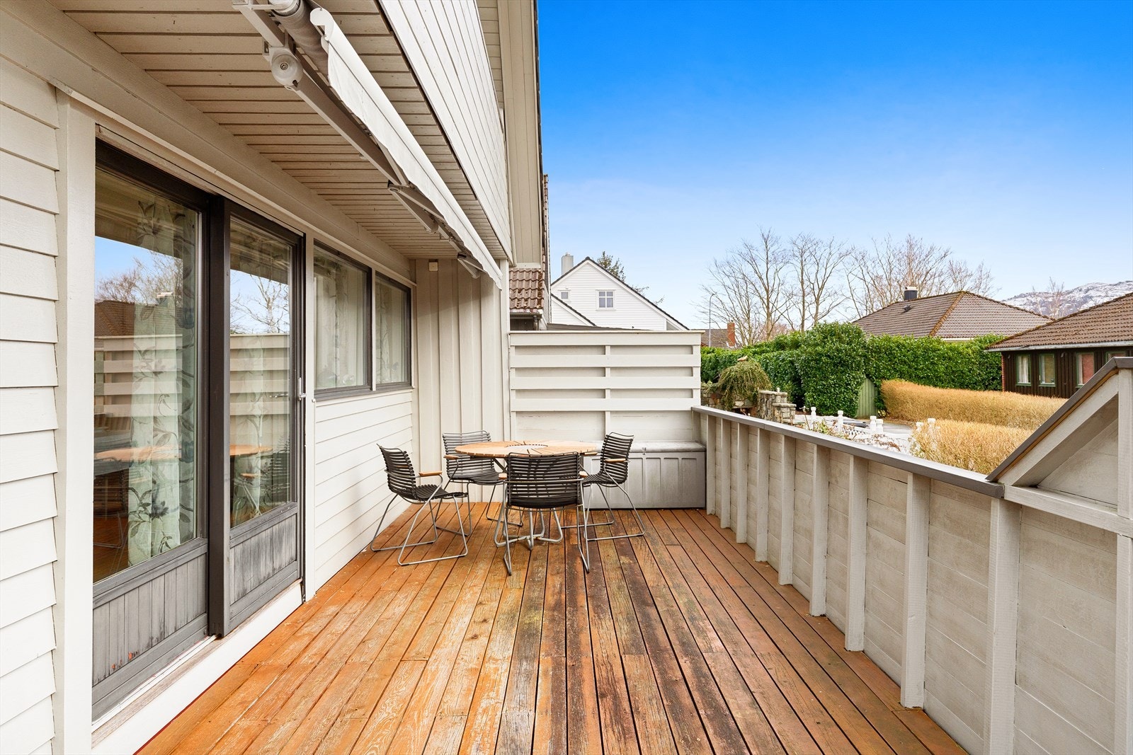 Terrasse med gode solforhold Galleribilde