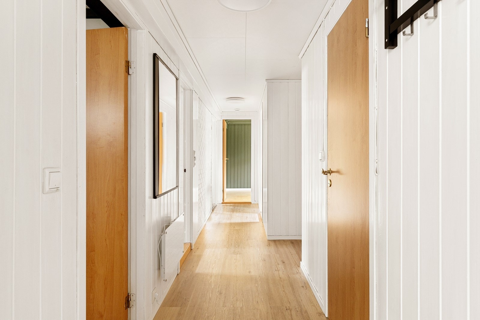 Gang, underetasjen Galleribilde