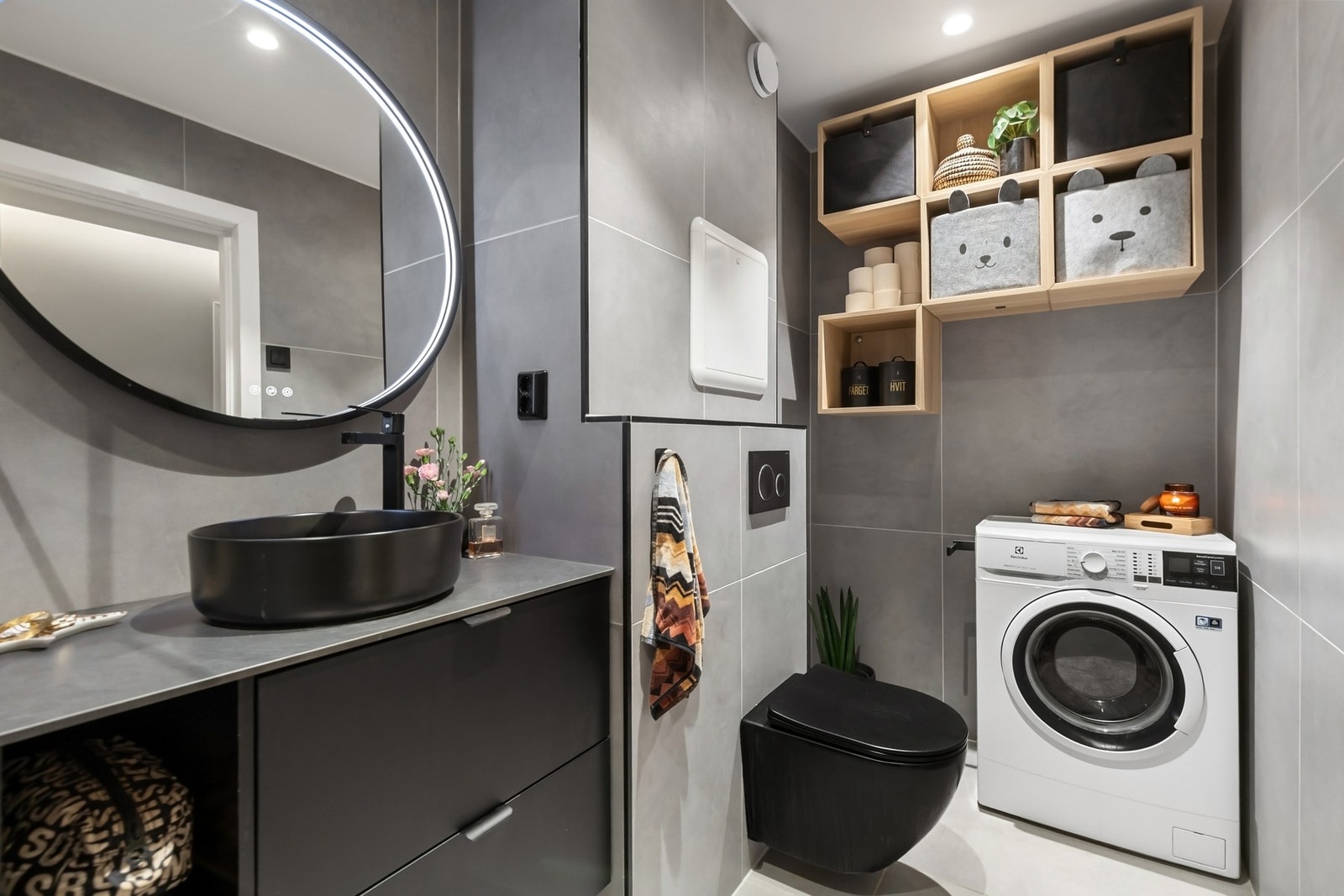 Lekkert baderom som ble totalrehabilitert i 2023. Alle arbeider utført av fagfolk Galleribilde