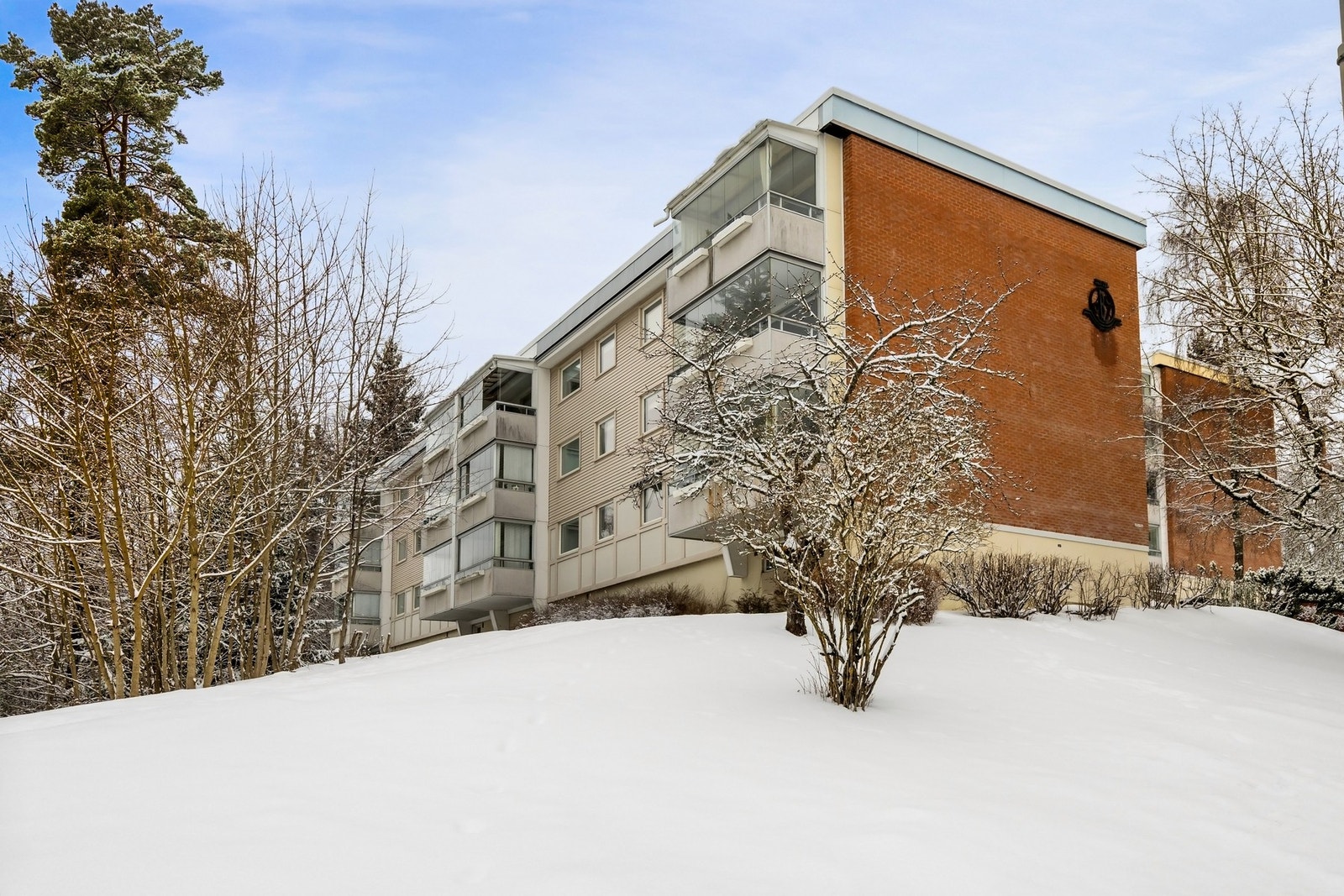 Munkelia borettslag består av i alt 428 leiligheter fordelt på 24 bygninger Galleribilde