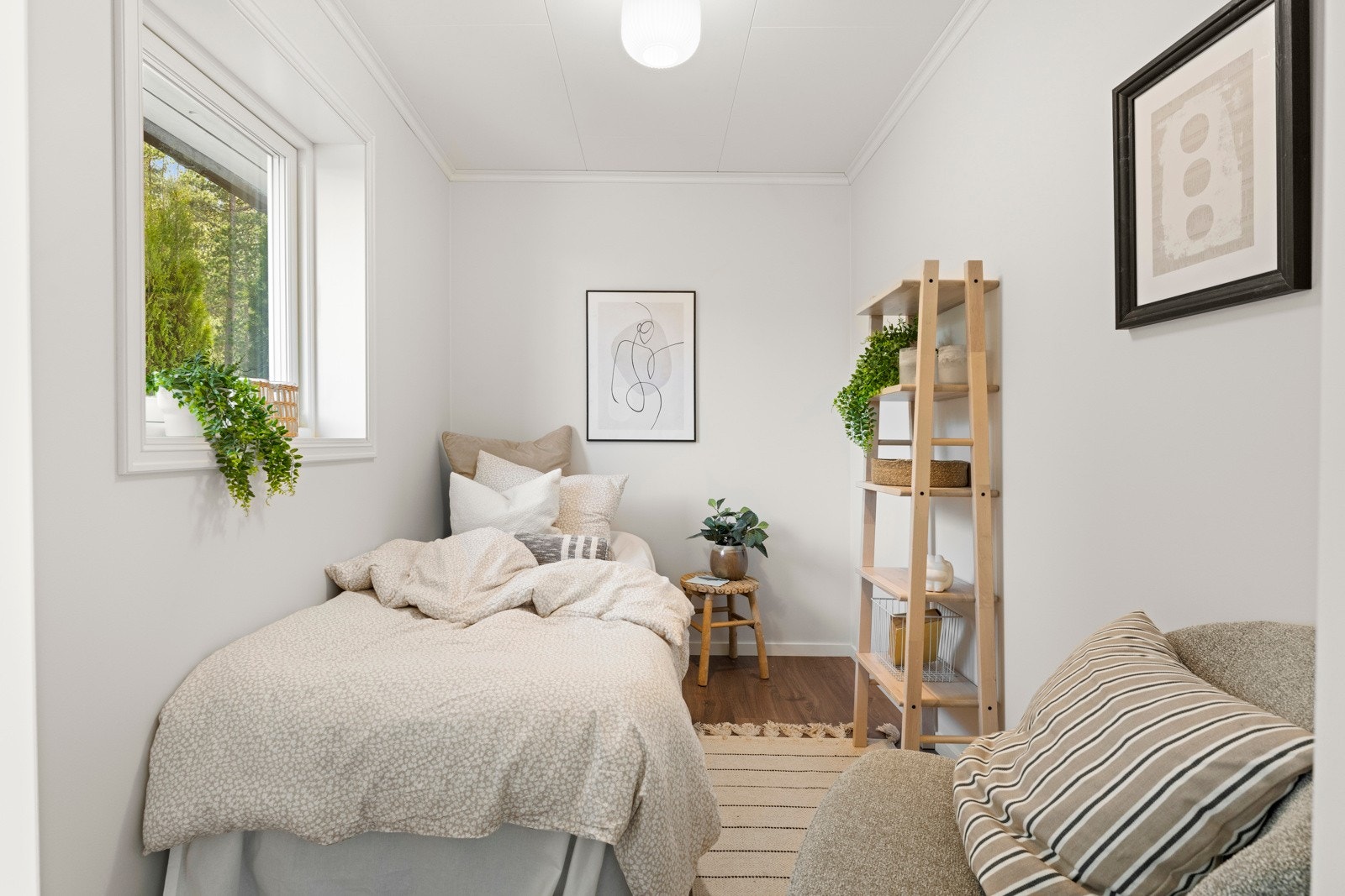 Det er 3 gode soverom i boligen. Galleribilde