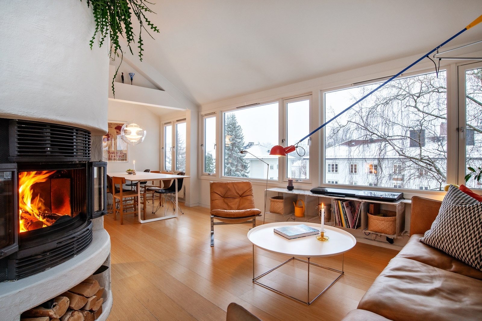 Leiligheten ligger fint til i rolig blindvei - Svært sentralt samtidig som du er skjermet for trafikk og støy. Galleribilde