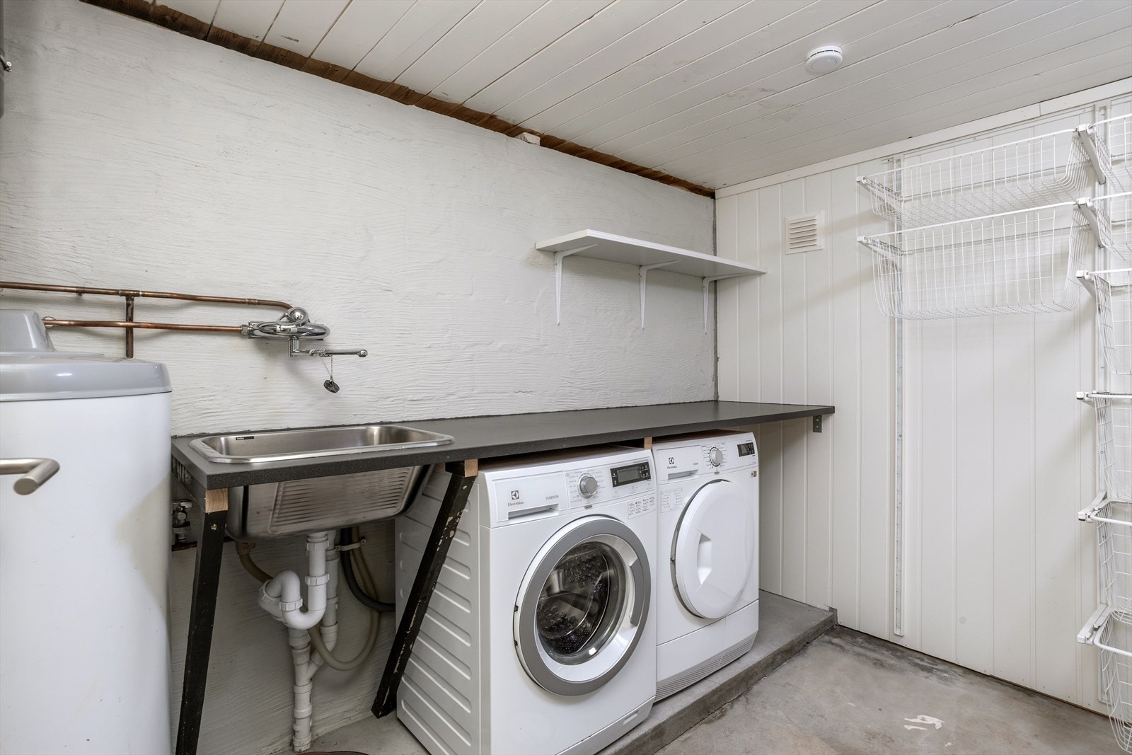 Vaskerom med opplegg for vaskemaskin og tørketrommel. Vaskerommet ble oppgradert i 2017. Galleribilde