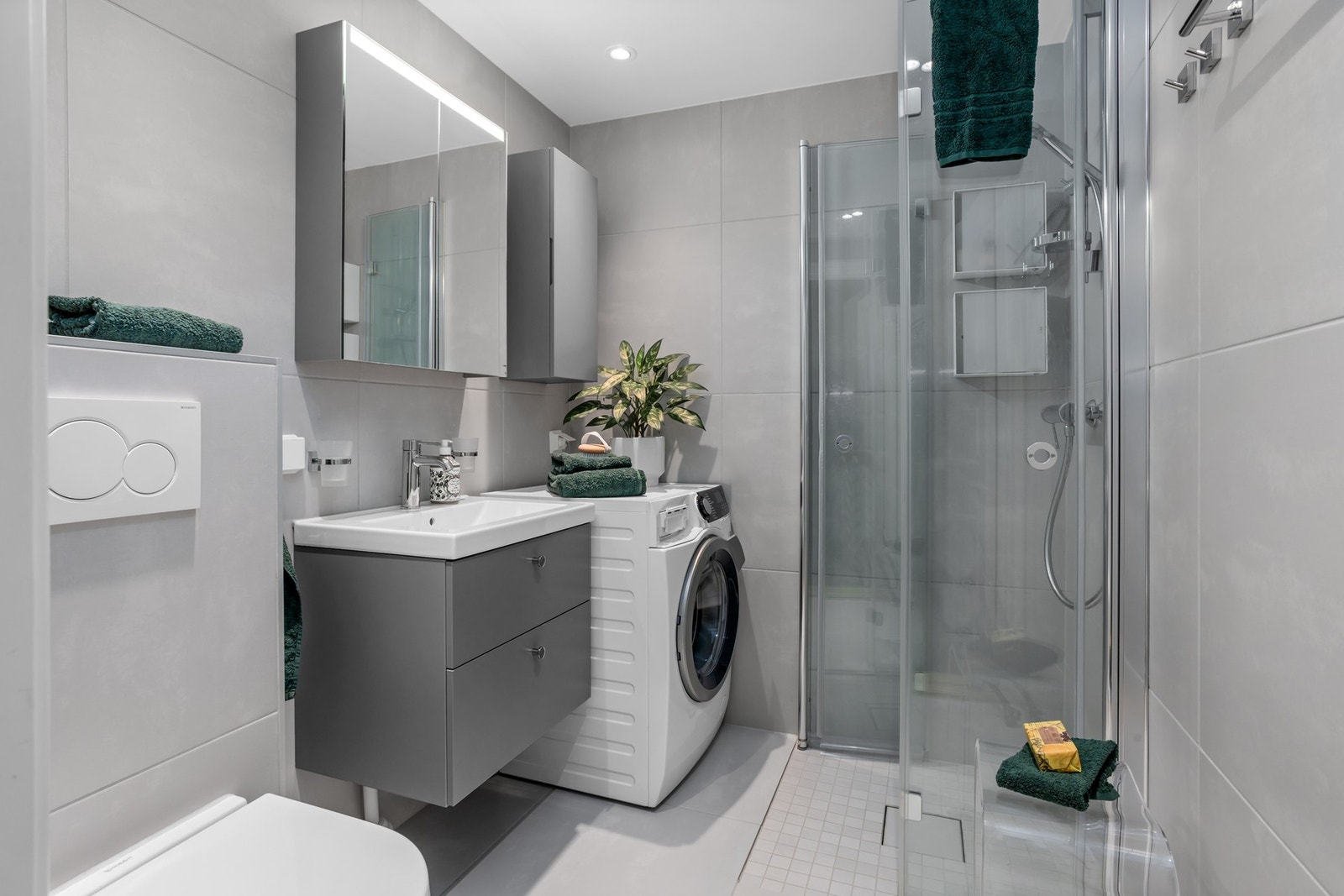 Nytt delikat bad fra 2020.
Opplegg for vaskemaskin. Galleribilde