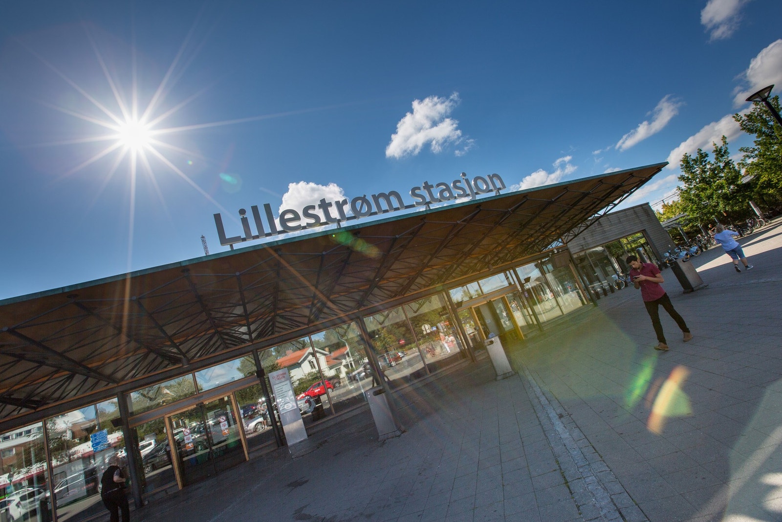 Fra Lillestrøm stasjon tar det kun 10 min. til Oslo S og 12 min. til Oslo lufthavn Gardermoen Galleribilde